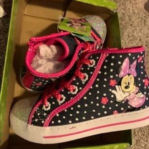 Minnie Mouse shoes size 11